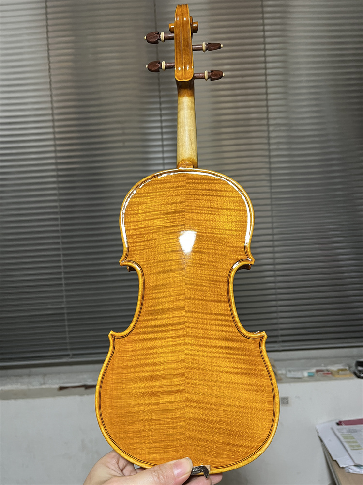 Musical Instrument Veena - 실제 사진, 수작업으로 제작된 유럽산 천연